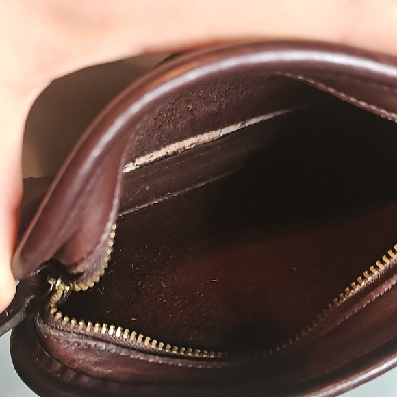 Vintage Coach Dark Brown Leather Crossbody Bag - Picture 9 of 16
